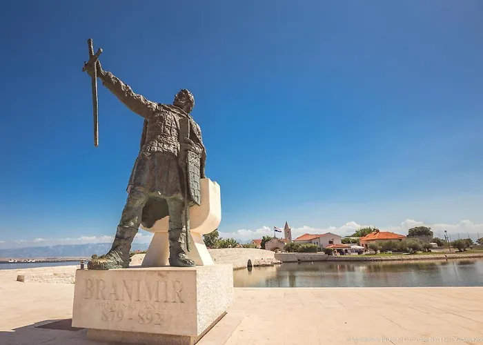 Mobilheim Mate2 * Нин